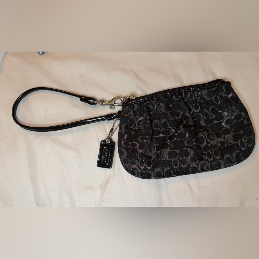 Coach Signature C Jacuard Black and Metalic Silver Canvas Wristlet